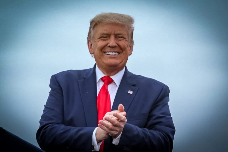 Tell President Trump: Activate the Ilhan Omar Deportation Complaint Now!